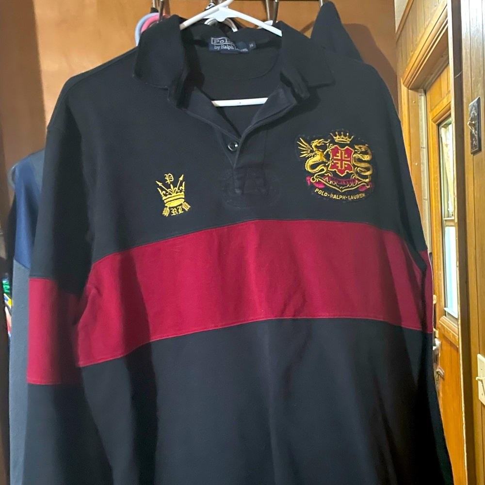 Men’s Vintage Ralph Lauren L/S Rugby medium. Lightly faded no damage.